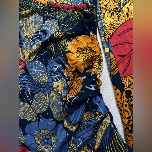 NWT - Desigual Women’s Long Sleeve Floral Prints T Shirt - Size XL - Picture 5 of 10